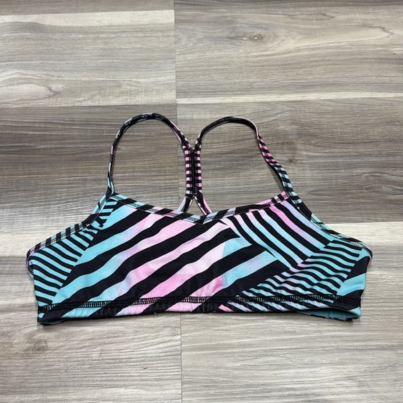 🏴Lululemon Ivivva sports bra size 12 girls - Picture 2 of 6